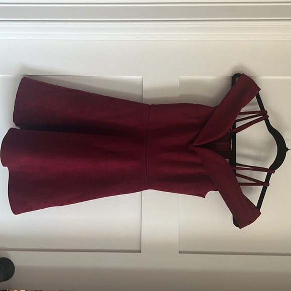 Red Dress. Charlotte Russe. - Picture 2 of 3